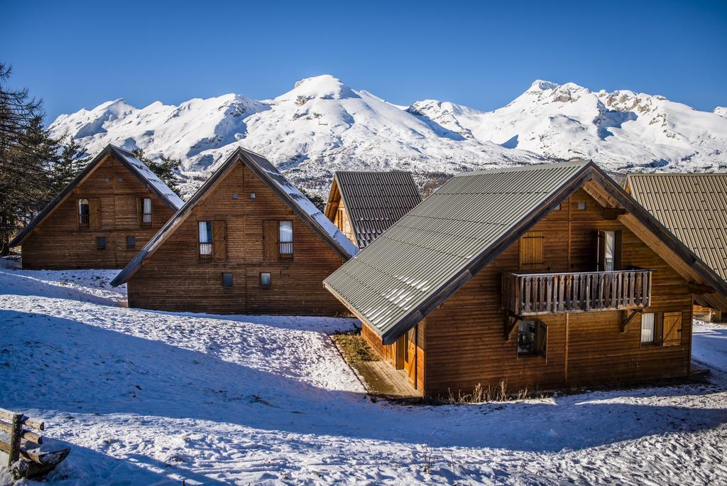 Aparthotel Flocons Du Soleil By Actisource La Joue du Loup Exterior foto